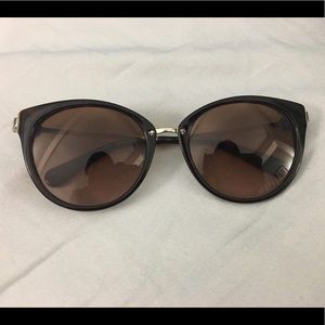 MICHAEL KORS Tortoise cat eye sunglasses